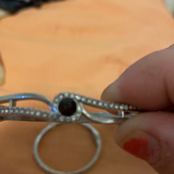 Very beautiful bracelets. - Picture 3 of 4